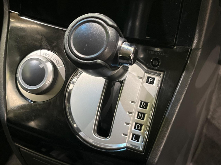 2017 Mitsubishi Delica D:5 LDA-CV1W (UW-6a068d695c9a9)[25]