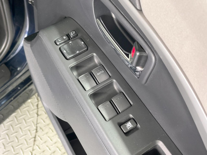 2014 Mazda Premacy DBA-CWFFW (UW-6a068d6caf841)[15]