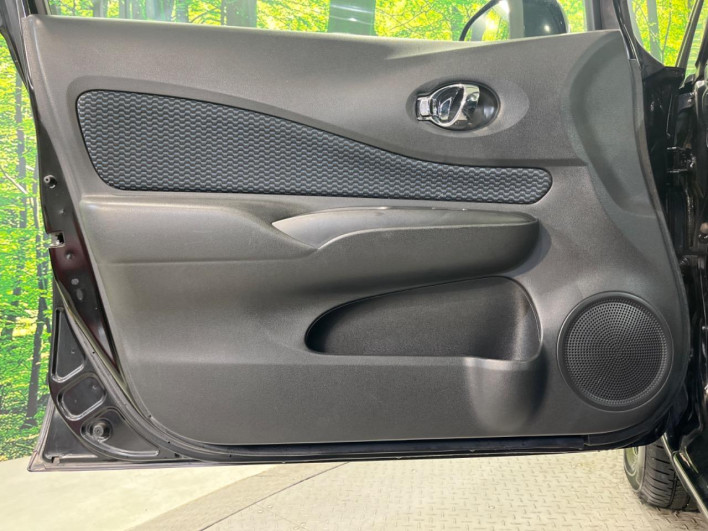 2014 Nissan Note DBA-E12 (UW-6a068d742a3ab)[18]