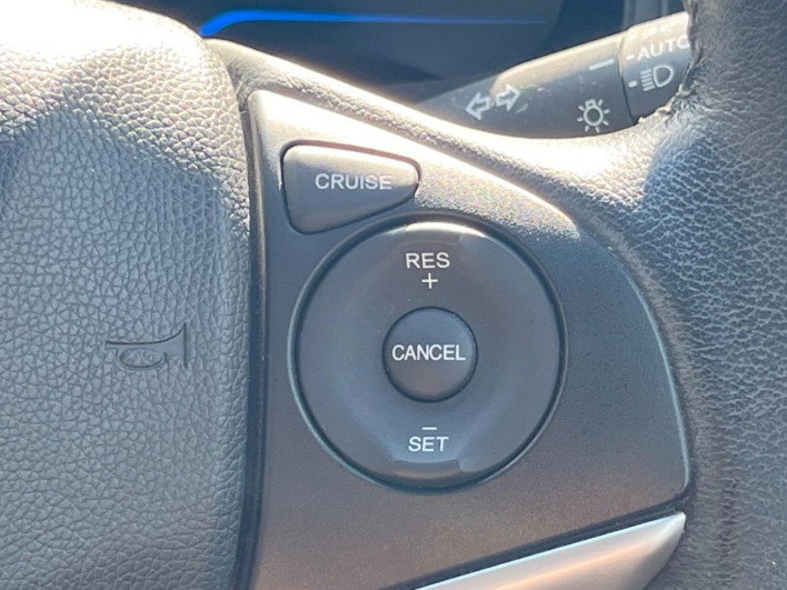 2015 Honda Fit Hybrid DAA-GP5 (UW-6a068d90cb6ca)[17]