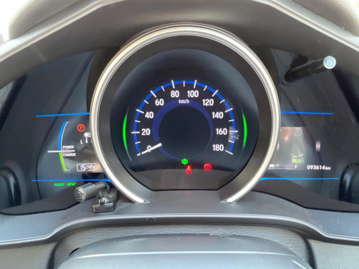 2015 Honda Fit Hybrid DAA-GP5 (UW-6a068d90cb6ca)[12]