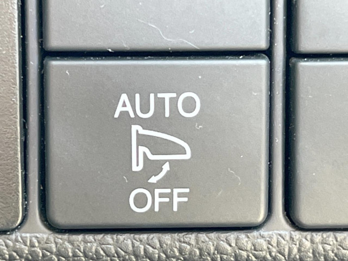 2015 Honda Fit Hybrid DAA-GP5 (UW-6a068d90cb6ca)[29]