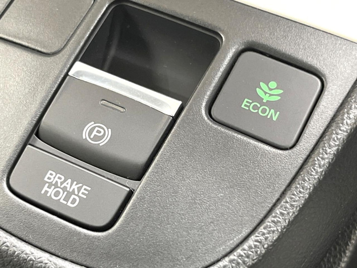 2021 Honda Fit 6AA-GR3 (UW-6a068d938e1dc)[25]