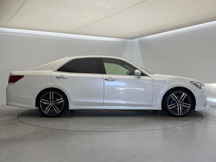 2013 Toyota Crown DBA-GRS210 (UW-6a068d95f2498)[15]
