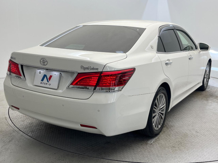 2016 Toyota Crown DBA-GRS210 (UW-6a068d96242bd)[15]