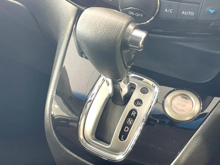 2015 Nissan Serena DAA-HFC26 (UW-6a068daab7347)[21]