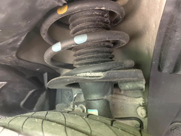 2015 Nissan Serena DAA-HFC26 (UW-6a068daab7347)[8]