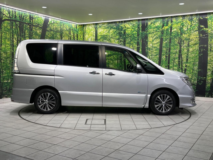 2015 Nissan Serena DAA-HFC26 (UW-6a068dac4dd71)[7]