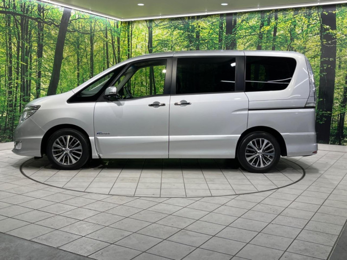 2015 Nissan Serena DAA-HFC26 (UW-6a068dac4dd71)[11]