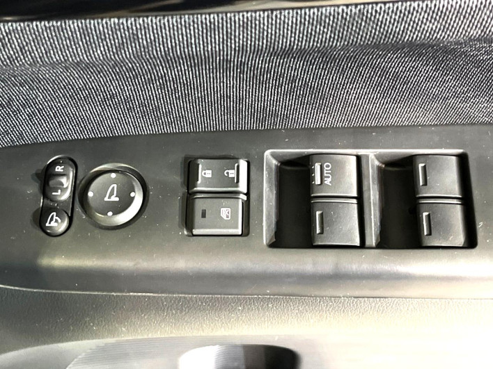2013 Honda N-BOX CUSTOM DBA-JF1 (UW-6a068db87648f)[7]