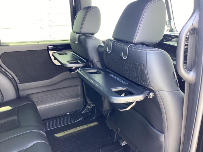 2021 Honda N-BOX CUSTOM 6BA-JF3 (UW-6a068dc37da6c)[17]