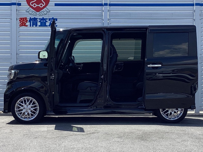 2021 Honda N-BOX CUSTOM 6BA-JF3 (UW-6a068dc37da6c)[28]