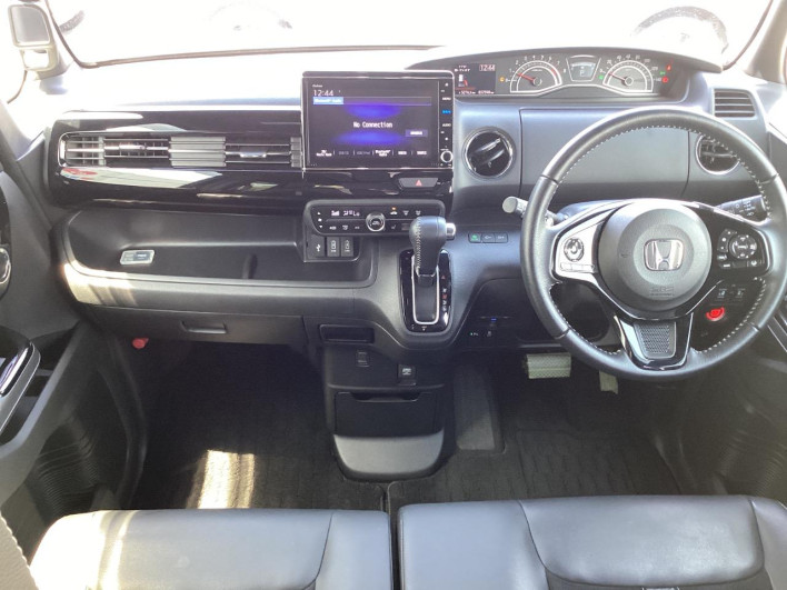 2021 Honda N-BOX CUSTOM 6BA-JF3 (UW-6a068dc37da6c)[19]