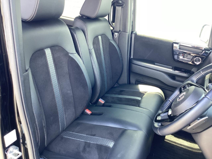 2021 Honda N-BOX CUSTOM 6BA-JF3 (UW-6a068dc37da6c)[15]