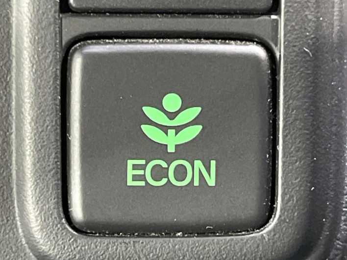 2022 Honda N-BOX CUSTOM 6BA-JF3 (UW-6a068dc6988d7)[13]