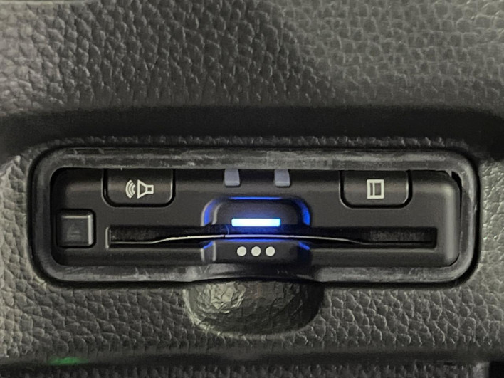2022 Honda N-BOX CUSTOM 6BA-JF3 (UW-6a068dc6988d7)[17]