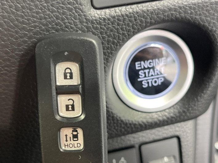 2022 Honda N-BOX CUSTOM 6BA-JF3 (UW-6a068dc6988d7)[6]