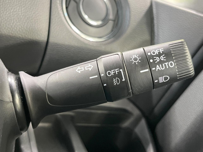 2022 Honda N-BOX CUSTOM 6BA-JF3 (UW-6a068dc6988d7)[22]