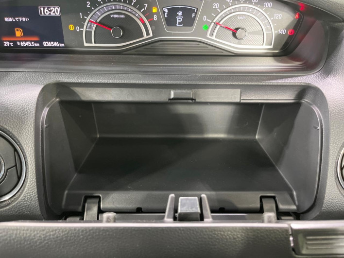 2022 Honda N-BOX CUSTOM 6BA-JF3 (UW-6a068dc6988d7)[28]