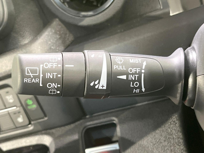 2026 Honda N-BOX CUSTOM 6BA-JF5 (UW-6a068dcbd87bf)[28]