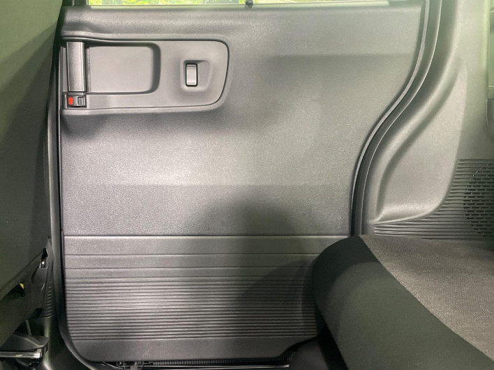 2026 Honda N-BOX CUSTOM 6BA-JF5 (UW-6a068dcbed835)[24]