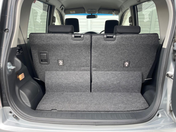 2012 Daihatsu Move DBA-LA100S (UW-6a068de5878a6)[28]