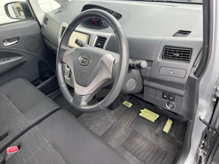 2012 Daihatsu Move DBA-LA100S (UW-6a068de5878a6)[16]
