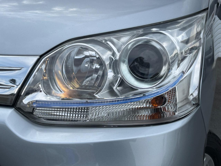 2012 Daihatsu Move DBA-LA100S (UW-6a068de5878a6)[8]