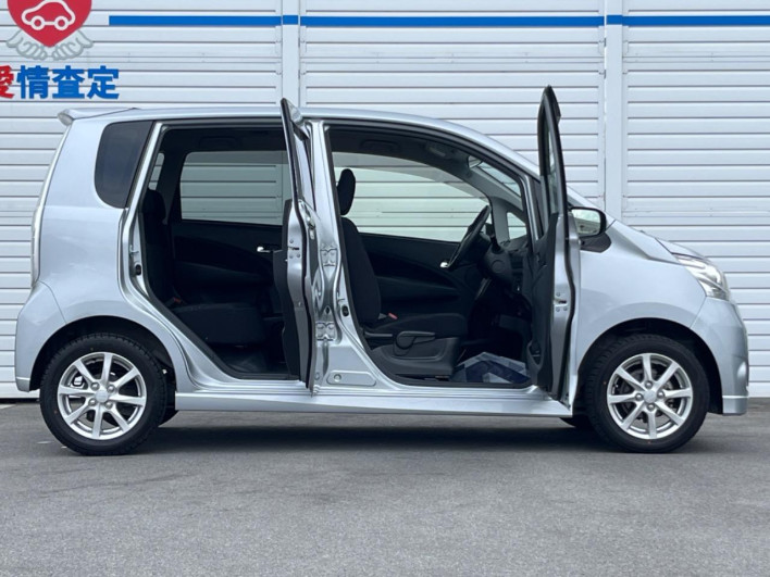 2012 Daihatsu Move DBA-LA100S (UW-6a068de5878a6)[15]