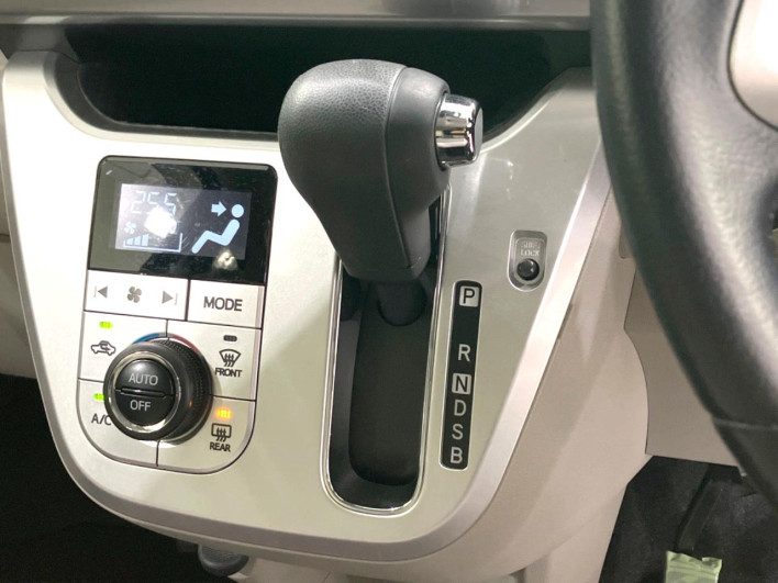 2018 Daihatsu Cast DBA-LA250S (UW-6a068de9b28fe)[26]