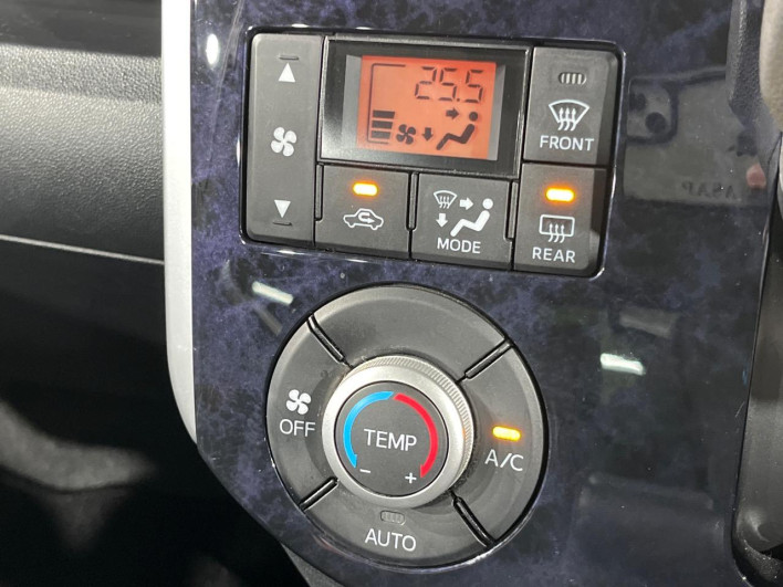 2016 Daihatsu Tanto DBA-LA600S (UW-6a068df012a95)[25]