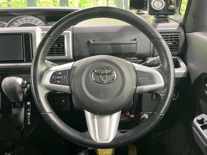 2019 Toyota Pixis Mega DBA-LA710A (UW-6a068df98255c)[8]