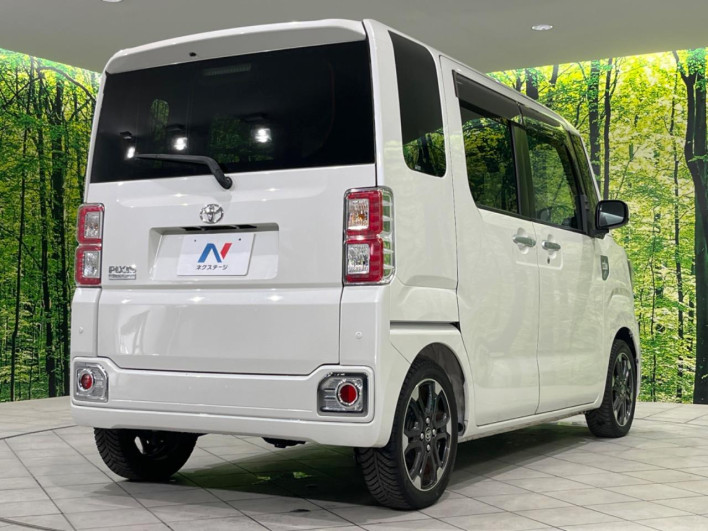 2019 Toyota Pixis Mega DBA-LA710A (UW-6a068df98255c)[21]