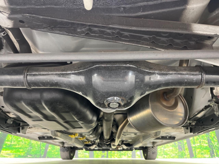 2019 Toyota Pixis Mega DBA-LA710A (UW-6a068df98255c)[13]