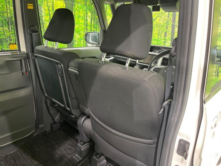 2019 Toyota Pixis Mega DBA-LA710A (UW-6a068df98255c)[7]