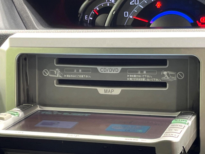 2015 Daihatsu Wake DBA-LA710S (UW-6a068df9a128d)[15]