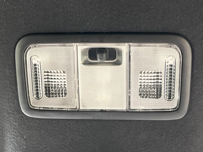 2015 Daihatsu Wake DBA-LA710S (UW-6a068df9a128d)[28]