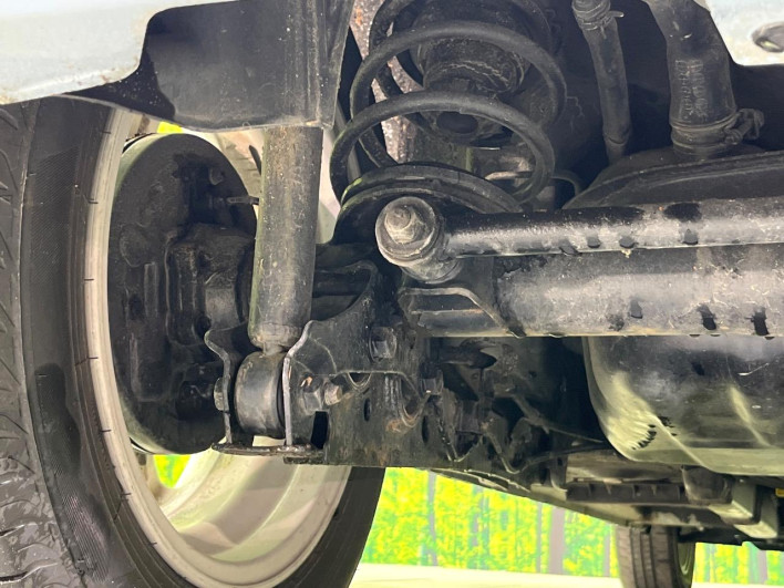 2017 Daihatsu Wake DBA-LA710S (UW-6a068df9acb40)[24]