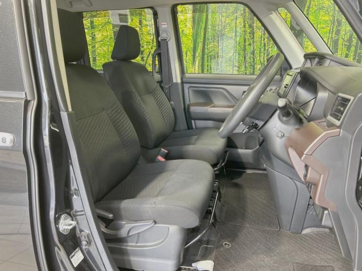 2017 Toyota Roomy DBA-M900A (UW-6a068e0560405)[28]