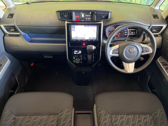 2018 Toyota Roomy DBA-M900A (UW-6a068e076666b)[24]