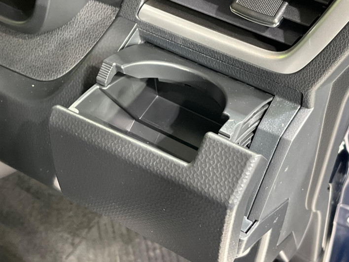 2021 Daihatsu Toll 4BA-M900S (UW-6a068e0b2f896)[17]