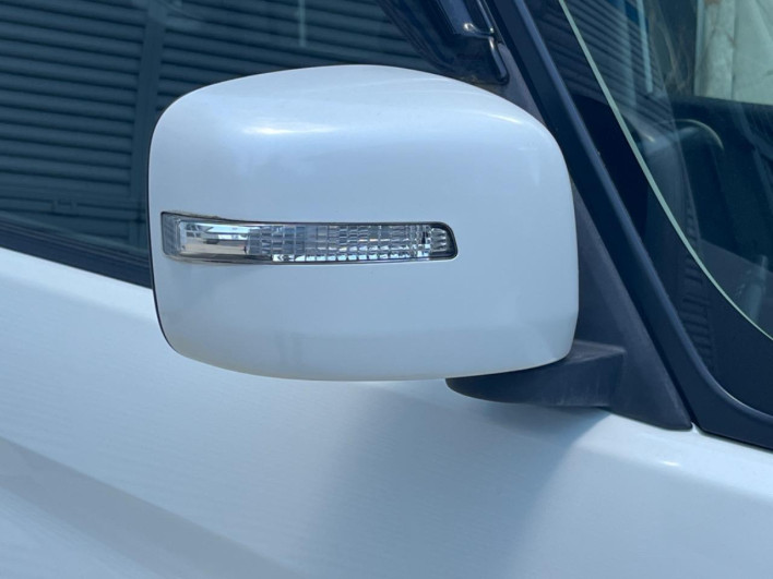 2016 Suzuki Solio DAA-MA36S (UW-6a068e0d6120b)[13]