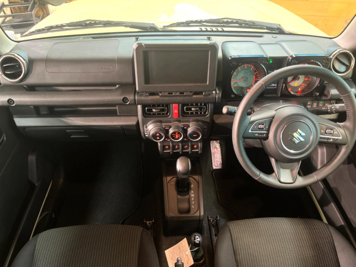 2025 Suzuki Jimny Nomad 3BA-JC74W (UW-6a068e0eeab3b)[23]