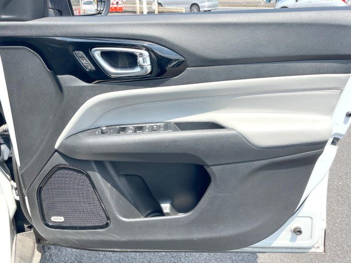 2021 Chrysler Jeep Compass 3BA-M624 (UW-6a068e12f2f70)[25]
