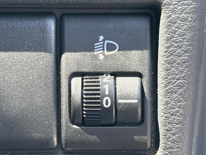 2015 Suzuki Wagon R DAA-MH44S (UW-6a068e189567d)[22]