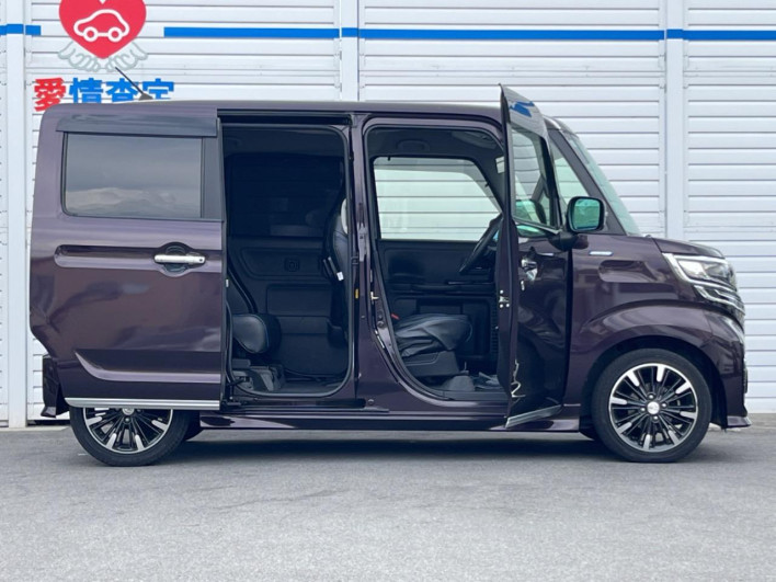 2018 Mazda Flair Wagon Custom Style DAA-MM53S (UW-6a068e23b7a98)[13]