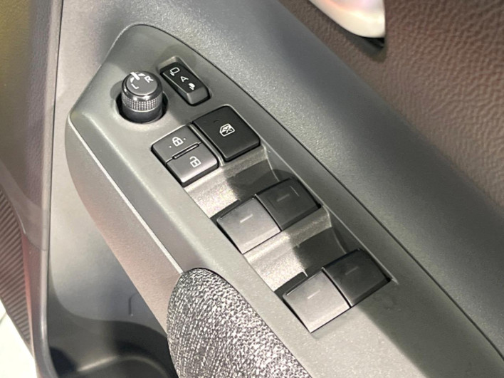 2023 Toyota Sienta 5BA-MXPC10G (UW-6a068e3354b97)[18]