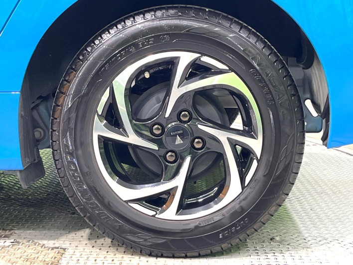 2021 Toyota Yaris 6AA-MXPH10 (UW-6a068e341ffdc)[22]