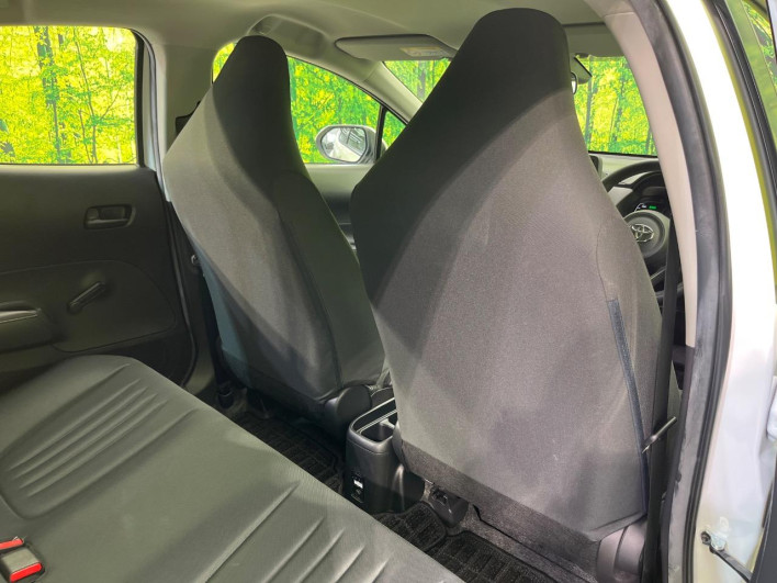 2021 Toyota Aqua 6AA-MXPK10 (UW-6a068e371051a)[26]