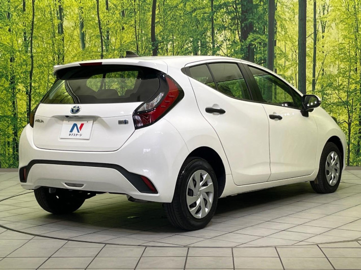 2021 Toyota Aqua 6AA-MXPK10 (UW-6a068e371051a)[10]